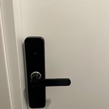 Affittacamere Torino - Private Rooms - H24 Self Check-In تورينو المظهر الخارجي الصورة