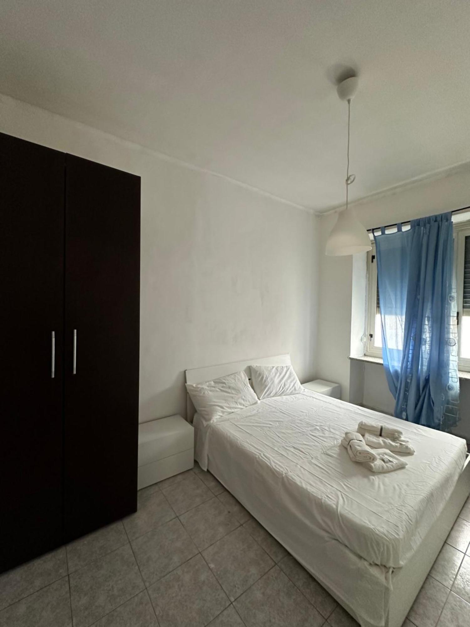 Affittacamere Torino - Private Rooms - H24 Self Check-In تورينو الغرفة الصورة